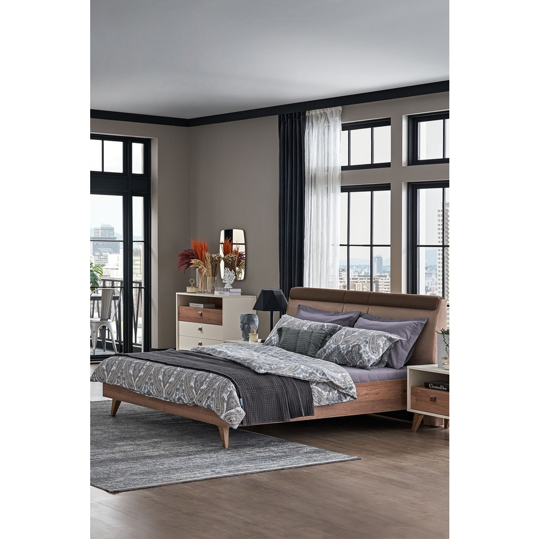 Mayer Çift Kişilik Başlıklı Karyola